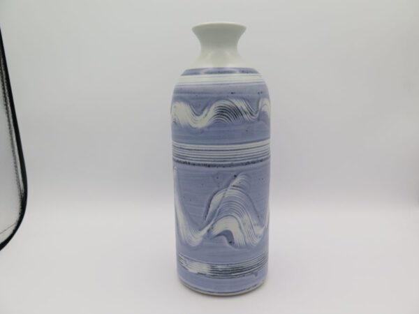 10 inch tall pottery vase